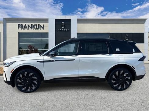 New 2026 Lincoln Nautilus Reserve AWD/4WD image 4