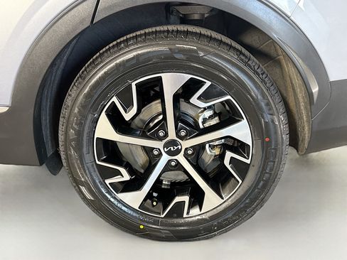 Used 2023 Kia Sportage EX FWD image 37