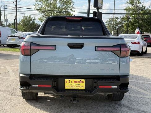 Used 2023 Hyundai Santa Cruz SEL w/ Activity Package AWD/4WD image 2