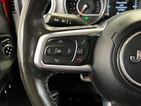 Certified 2021 Jeep Gladiator Overland w/ Cold Weather Group image 32