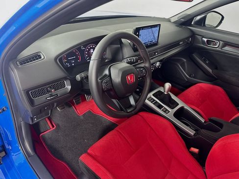 Certified 2025 Honda Civic Type R image 9