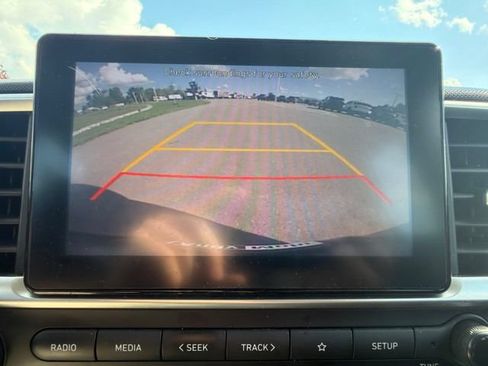 Used 2021 Hyundai Venue SEL FWD image 21