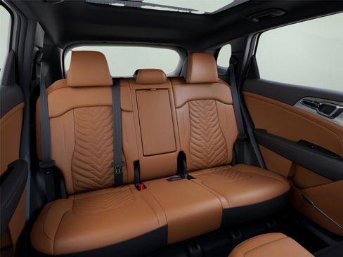 New 2026 Kia Sportage X-Line w/ X-Line Technology Package AWD/4WD image 16