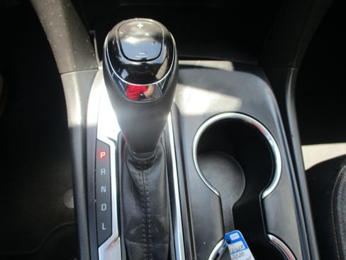 Used 2020 Chevrolet Equinox LT FWD image 13