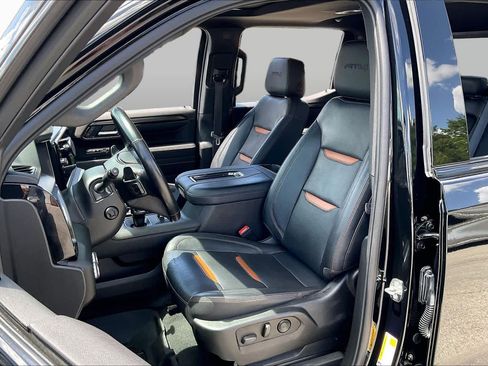 Used 2022 GMC Sierra 1500 AT4 w/ AT4 Premium Package AWD/4WD image 8