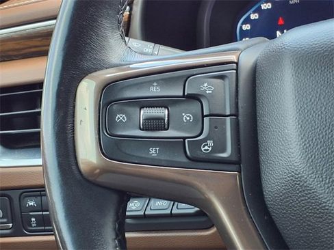 Used 2022 Chevrolet Tahoe High Country image 11