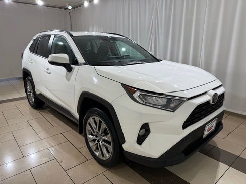Used 2019 Toyota RAV4 XLE Premium w/ Cold Weather Package image 6
