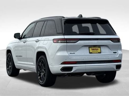 New 2025 Jeep Grand Cherokee Summit image 6