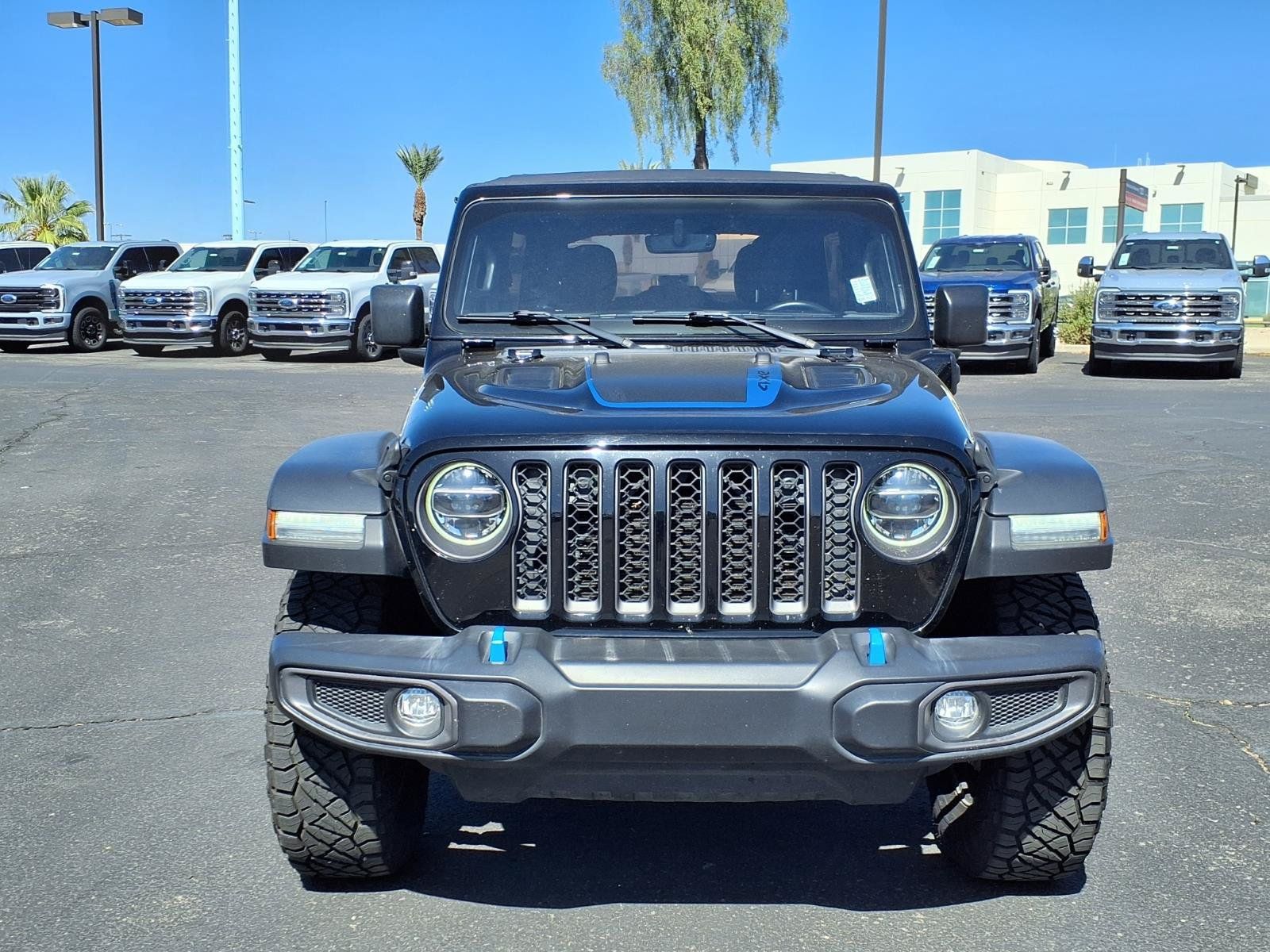 Used 2022 Jeep Wrangler Unlimited Rubicon 4xe AWD/4WD image 2