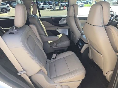 Used 2023 Lincoln Aviator Reserve w/ Equipment Group 201A AWD/4WD image 23