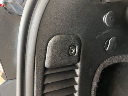 Used 2021 Jeep Grand Cherokee High Altitude AWD/4WD image 18