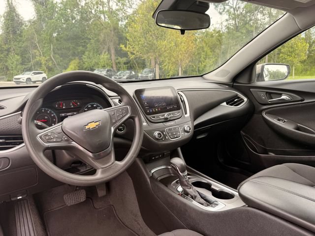 Used 2025 Chevrolet Malibu LT FWD image 10