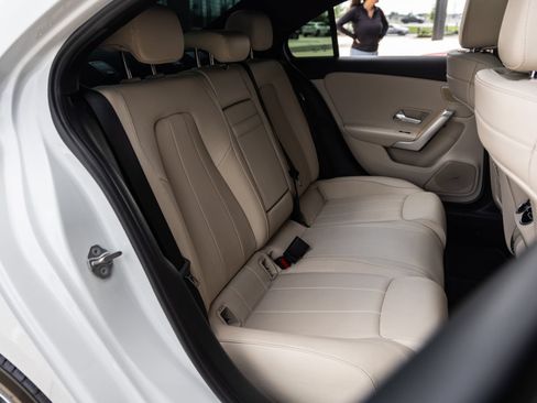 Used 2019 Mercedes-Benz A 220 image 33