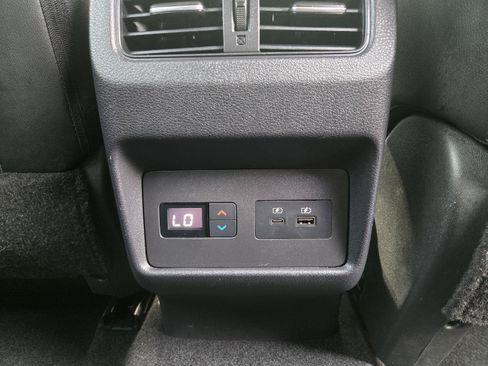 Used 2021 Nissan Rogue SL FWD image 31