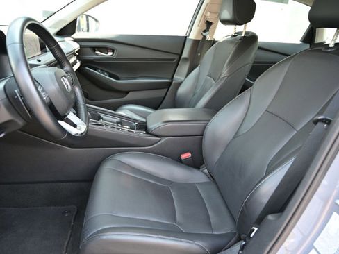 Used 2023 Honda Accord Touring image 16