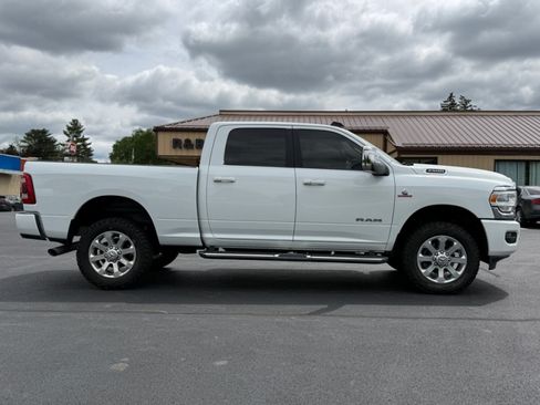 Used 2023 RAM 2500 Laramie AWD/4WD image 9