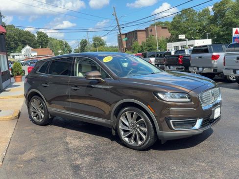 Used 2019 Lincoln Nautilus Reserve AWD/4WD image 4
