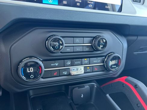 New 2026 Ford Bronco Heritage Edition AWD/4WD image 28