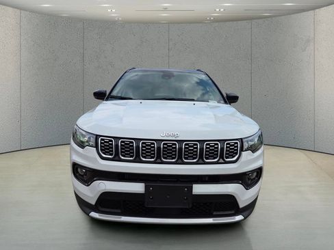 Used 2025 Jeep Compass Limited AWD/4WD image 8