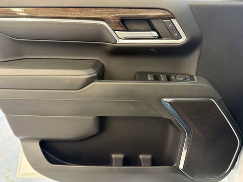 Used 2023 GMC Sierra 1500 Elevation image 15