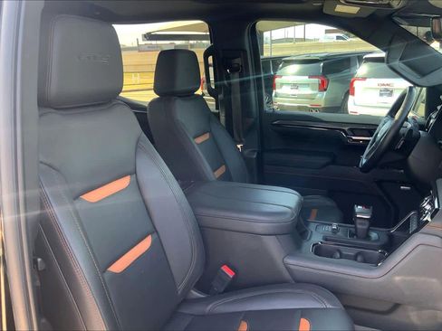Certified 2023 GMC Sierra 1500 AT4 w/ Technology Package image 9