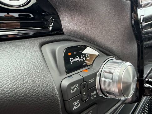 New 2026 RAM 1500 Laramie AWD/4WD image 24