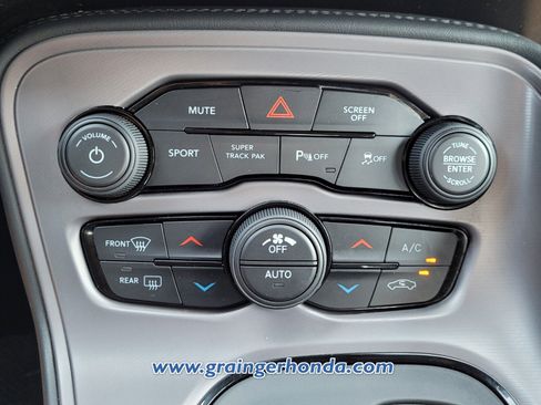 Used 2023 Dodge Challenger R/T w/ Plus Package image 17