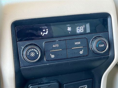 Used 2021 GMC Acadia Denali w/ Denali Technology Package image 27