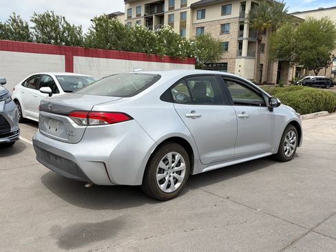 Used 2026 Toyota Corolla LE FWD image 2