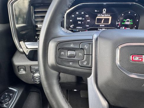 Used 2025 GMC Sierra 1500 SLT image 16