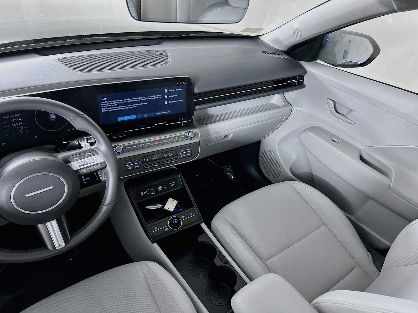 Certified 2024 Hyundai Kona SEL w/ Convenience Package AWD/4WD image 23