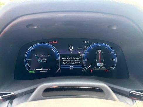 Used 2025 Toyota Camry XSE FWD image 27