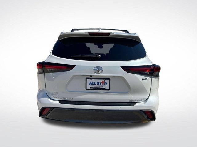 Used 2026 Toyota Highlander Limited AWD/4WD image 8