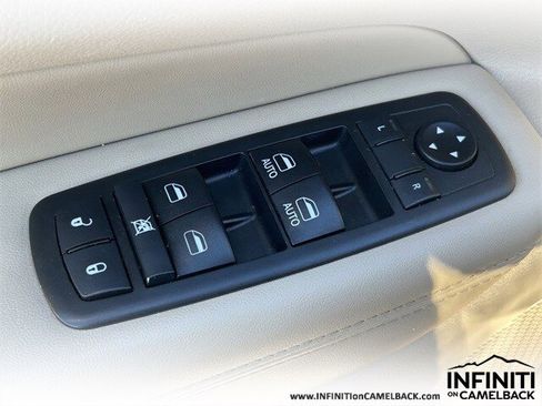 Used 2019 Jeep Grand Cherokee Limited w/ Luxury Group II image 23