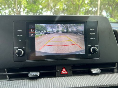 Used 2025 Kia Sportage LX image 20