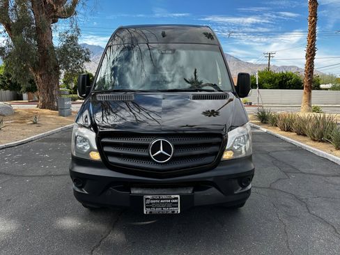 Used 2016 Mercedes-Benz Sprinter 2500 image 4