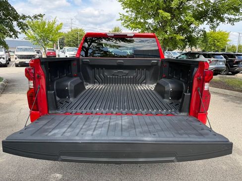 Used 2022 Chevrolet Silverado 1500 LT AWD/4WD image 10