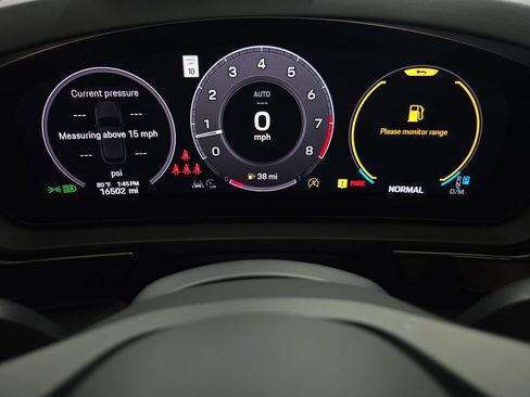 Used 2024 Porsche Cayenne S image 22