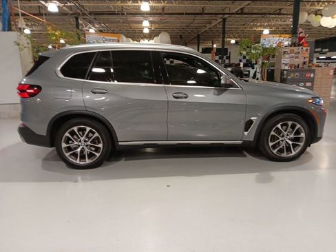 Certified 2024 BMW X5 xDrive40i w/ Premium Package AWD/4WD image 6