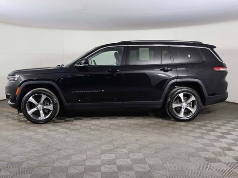 Used 2023 Jeep Grand Cherokee L Limited image 19