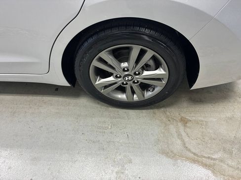Used 2018 Hyundai Elantra Value Edition w/ Cargo Package FWD image 28