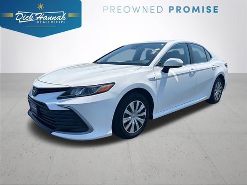Used 2021 Toyota Camry LE FWD image 1