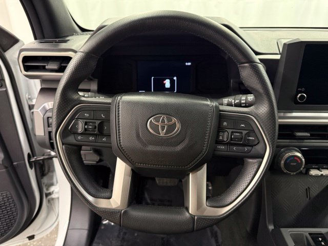 Certified 2026 Toyota 4Runner SR5 AWD/4WD image 13