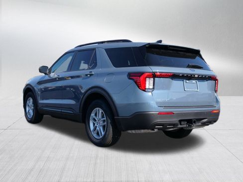 New 2026 Ford Explorer Active image 5