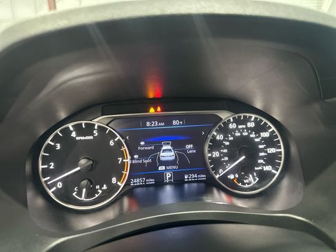 Used 2025 Nissan Altima 2.5 SV FWD image 21