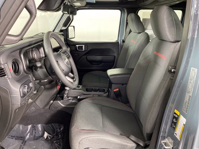 Used 2025 Jeep Wrangler Unlimited Rubicon w/ Convenience Group AWD/4WD image 16