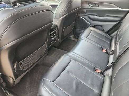 Certified 2022 Jeep Grand Cherokee Limited 4xe AWD/4WD image 32