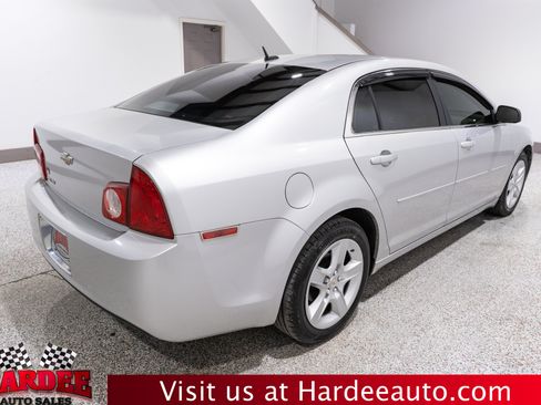 Used 2010 Chevrolet Malibu LS FWD image 5
