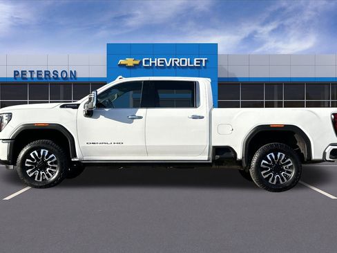 Used 2024 GMC Sierra 3500 Denali Ultimate image 7