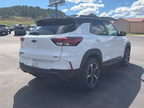 Certified 2023 Chevrolet TrailBlazer RS w/ Sun and Liftgate Package AWD/4WD image 3